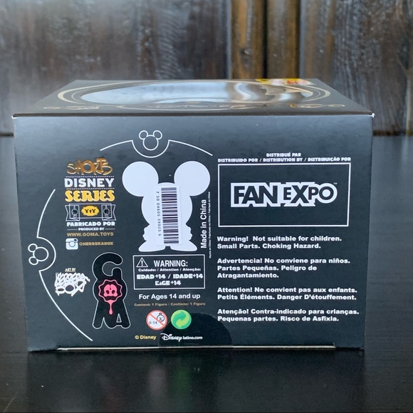 Disney SHORTS Mickey Mouse Limited Edition Vinyl Figurine - NIB - Picture 9 of 9